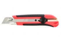 Нож, 25 мм выдвижное лезвие,винтовой фиксатор, с магнитом Matrix